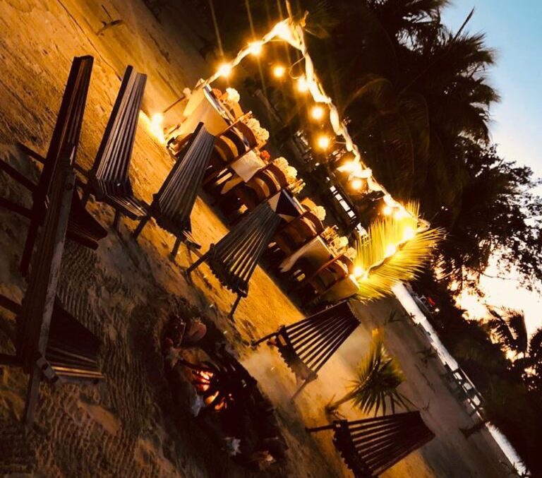 Isla Marisol night setup